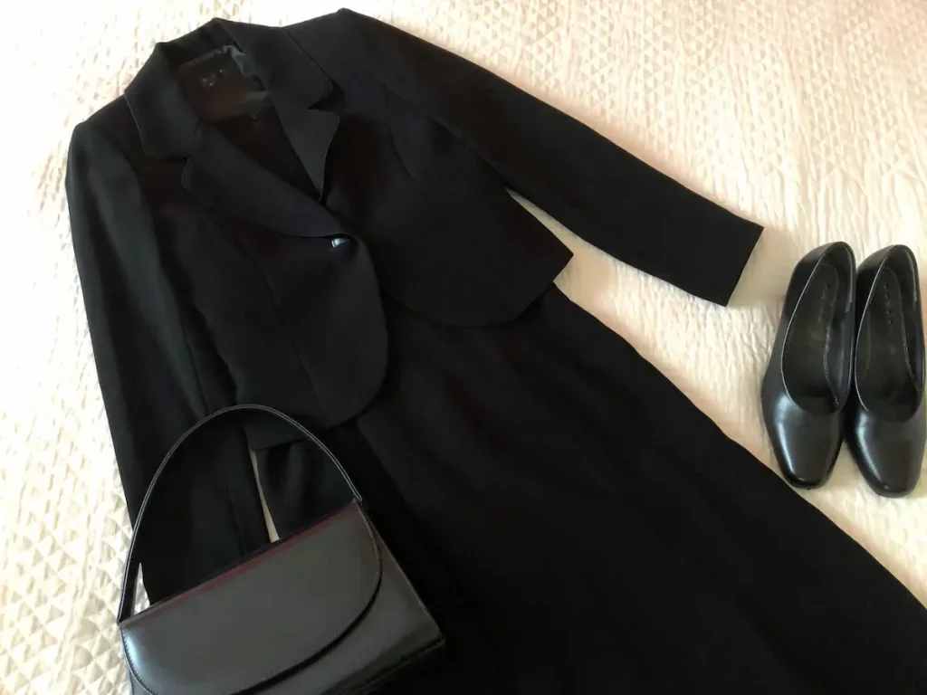 四十九日法要の服装のイメージ画像